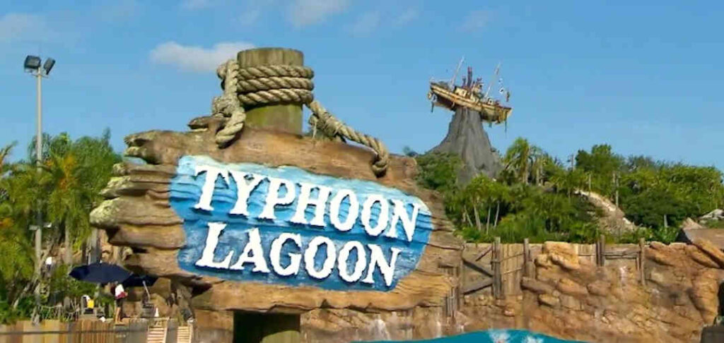 Typhoon Lagoon - so close to the Windsor Hills Resort